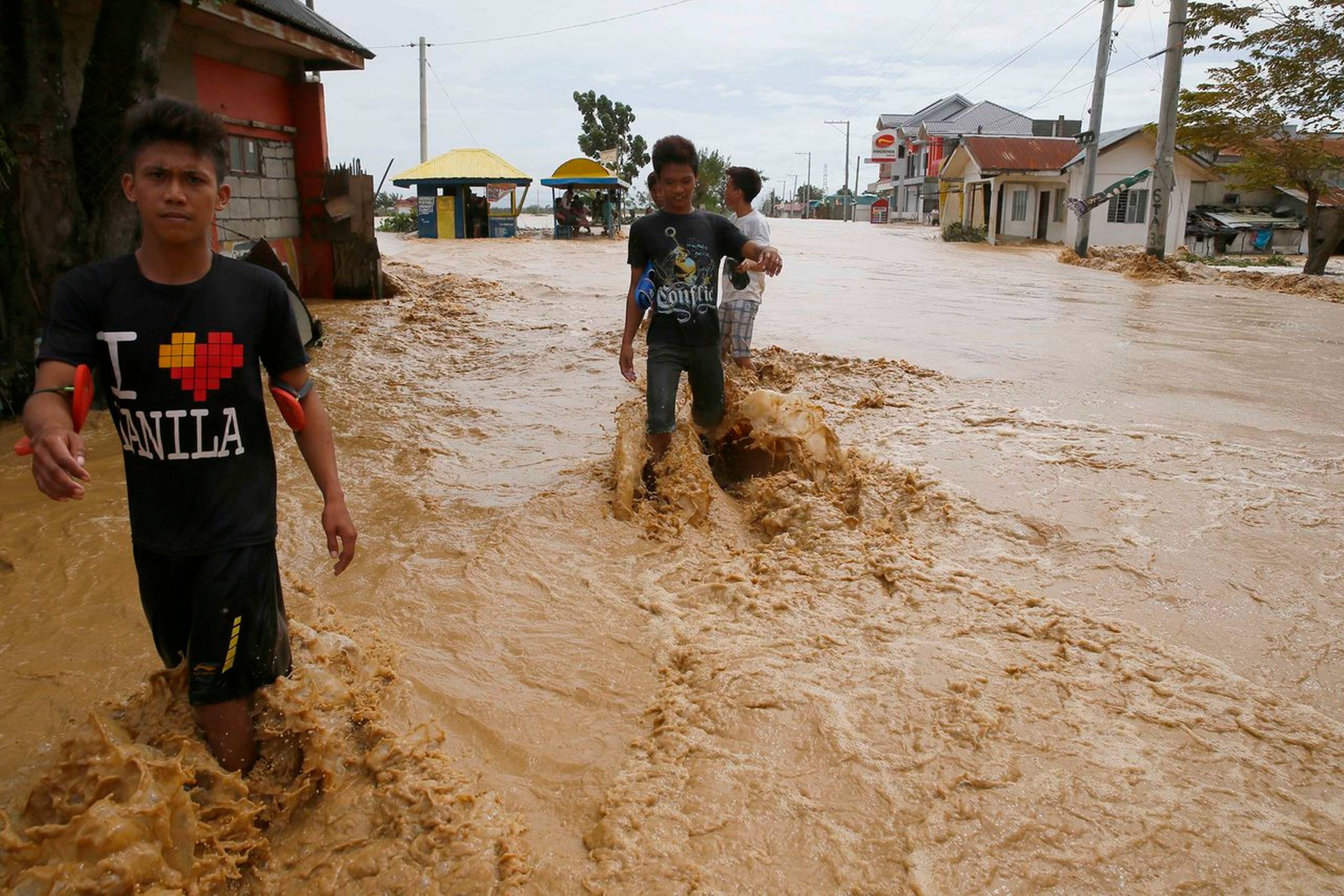 Fillippinerne er et hårdt prøvet land, når det gælder naturkatastrofer. NU nærmer en tyfon sig igen.
