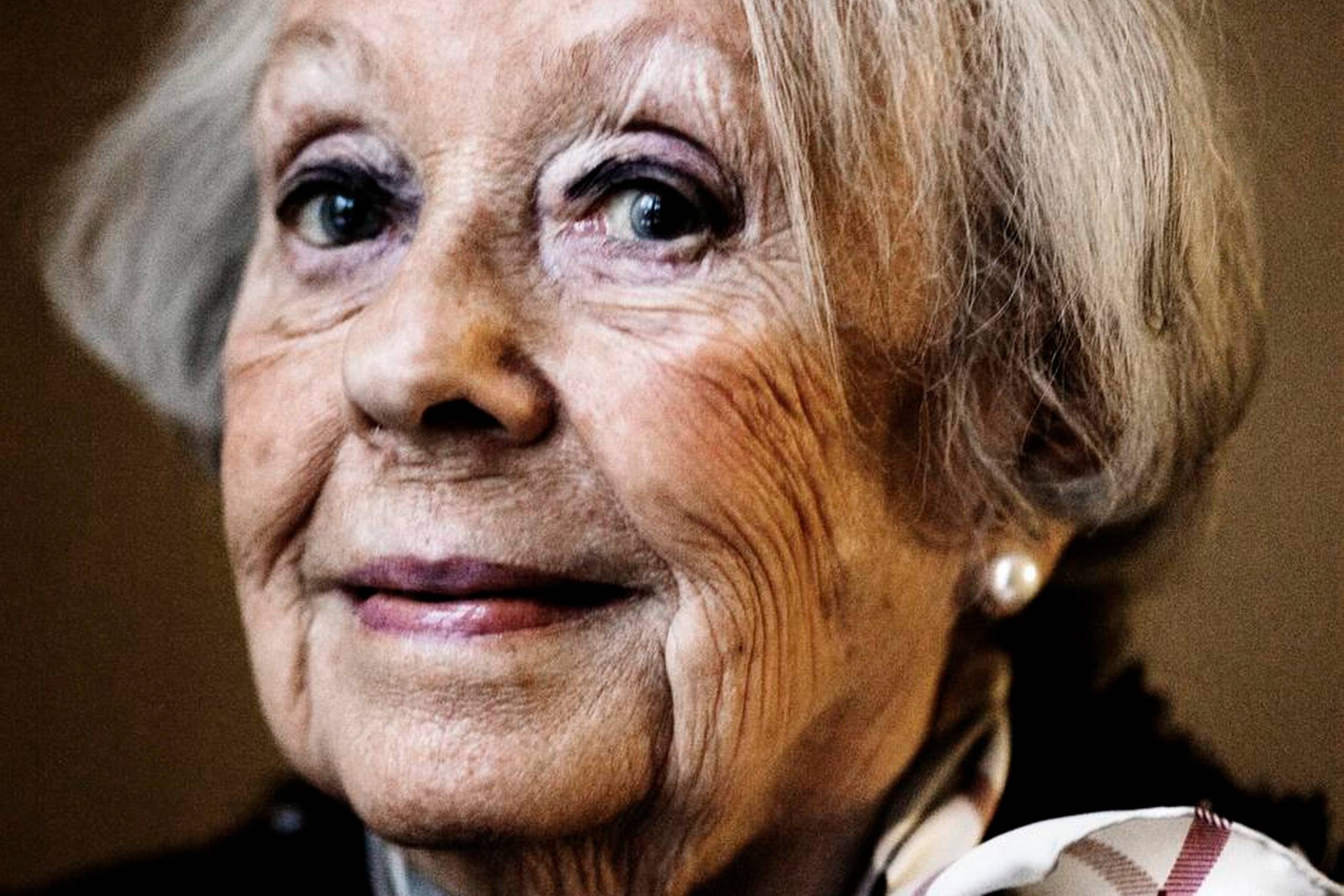 Op gennem 1950’erne arbejdede Marianne Riis-Carstensen sammen med Finn Juhl om at finde frem til hans karakteristiske farve nuancer og farvelagde arbejdstegningerne. Foto: Lærke Posselt