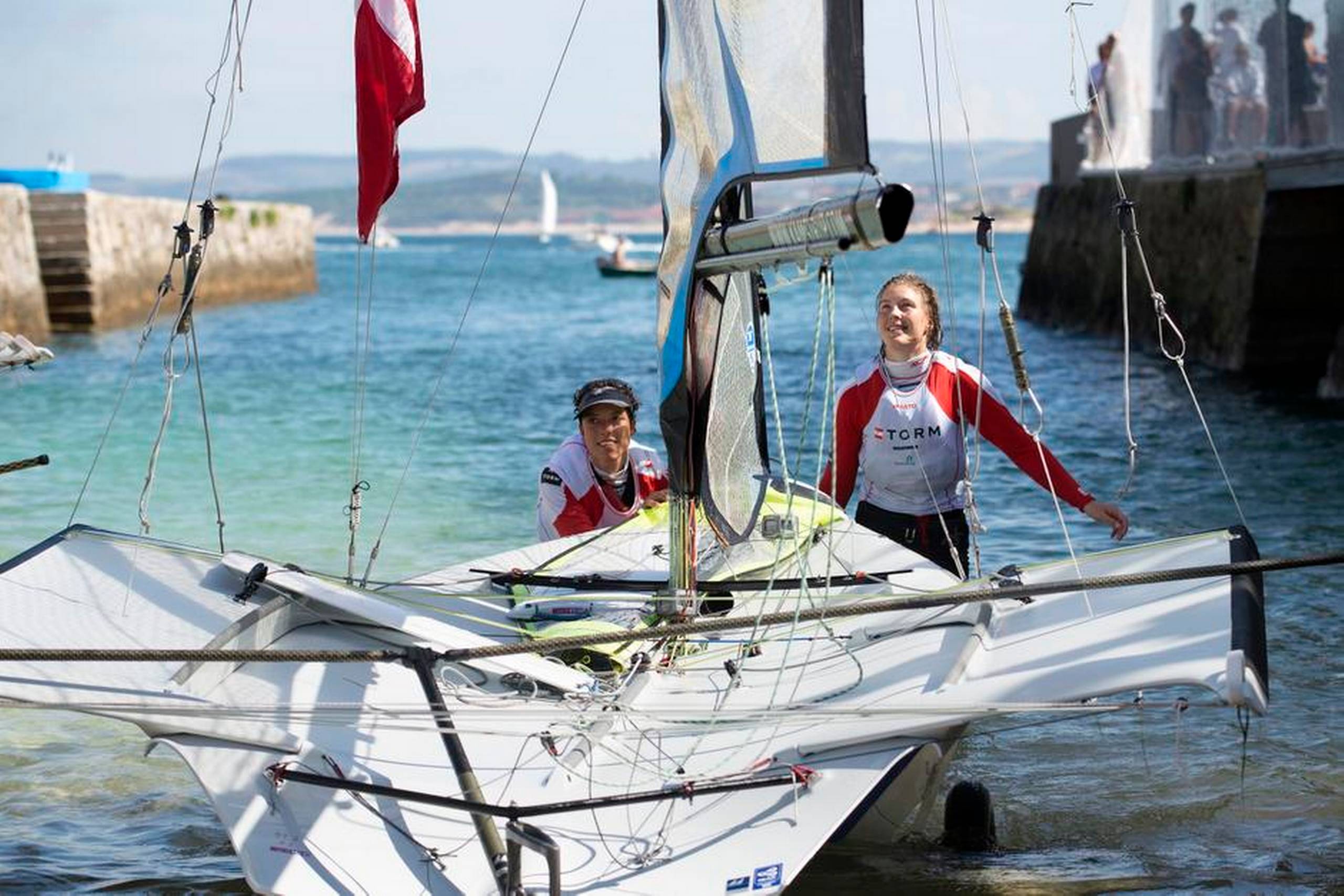 Ida Marie Baad (tv.) og Marie Thusgaard havde problemer i den afsluttende fase ved VM i 49erFX, men takket være hjælp fra en psykolog fik de styr på det hele og vandt bronze. Arkivfoto