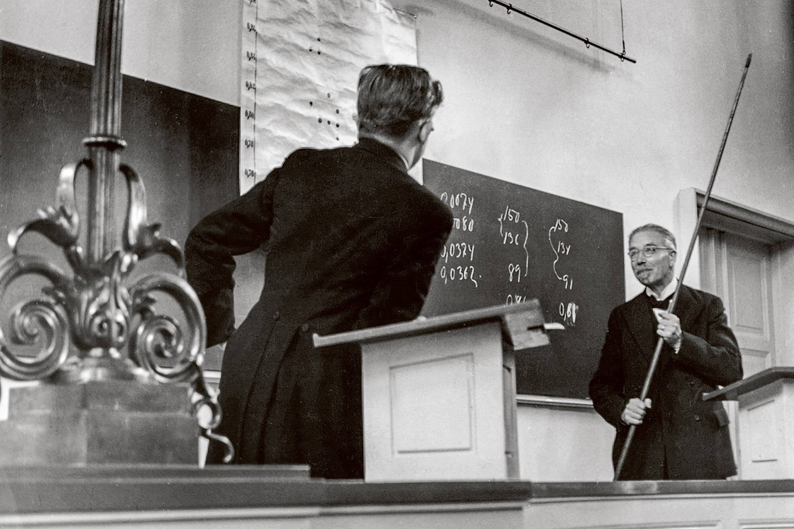 August Krogh skabte et fantastisk forskningsmiljø omkring sig. Hans hustru var læge – og forsker. August og Marie Krogh mødte hinanden i foråret 1904 på Københavns Universitet, hvor Marie netop var begyndt på som en af de første kvindelige studerende på medicinstudiet. Parret blev gift kort efter, men fik først børn, da Marie havde afsluttet studiet. Marie opfandt senere en metode, hvor hun benyttede kulmonooxid til at bestemme lungernes evne til at optage ilt. Metoden er stadig i brug. 