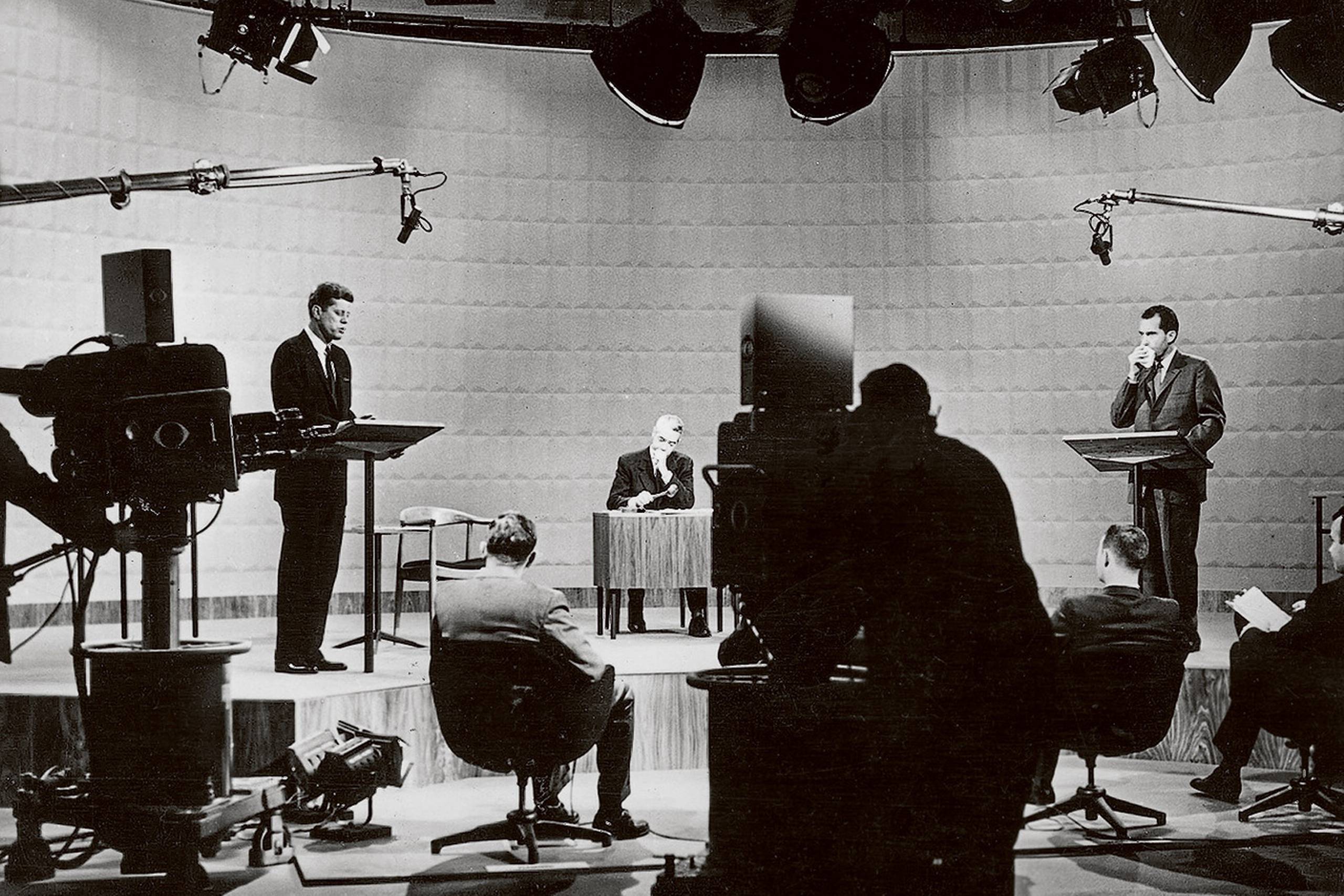 Som rekvisit i tv-debatten mellem John F. Kennedy og Richard Nixon i præsidentvalgkampen i 1960 blev Wegner-møblernes popularitet i USA endnu engang stadfæstet ti år efter det danske designeventyrs begyndelse.