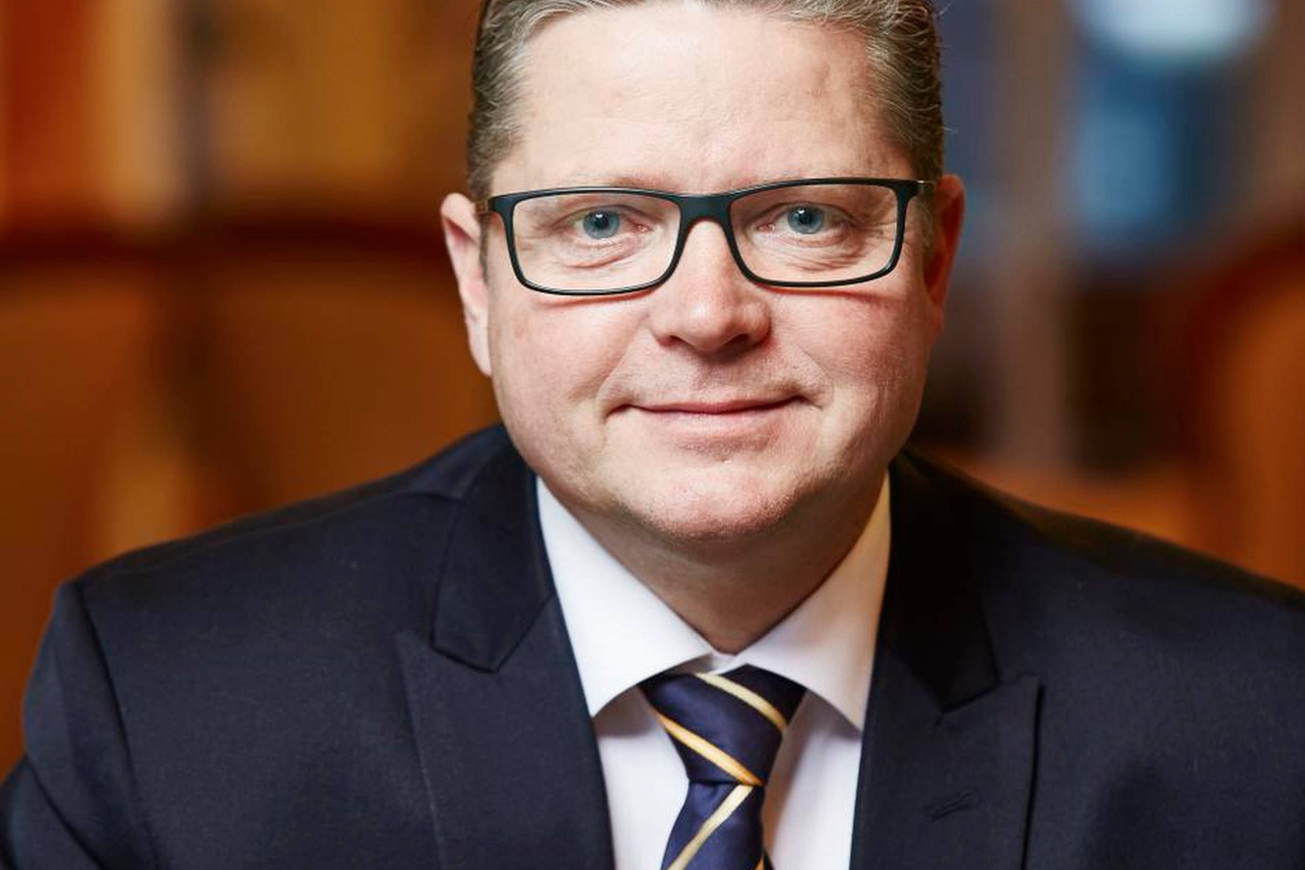 Sammen med sin hustru ejer Jan Milling seks hoteller under koncernnavnet Milling Hotels.