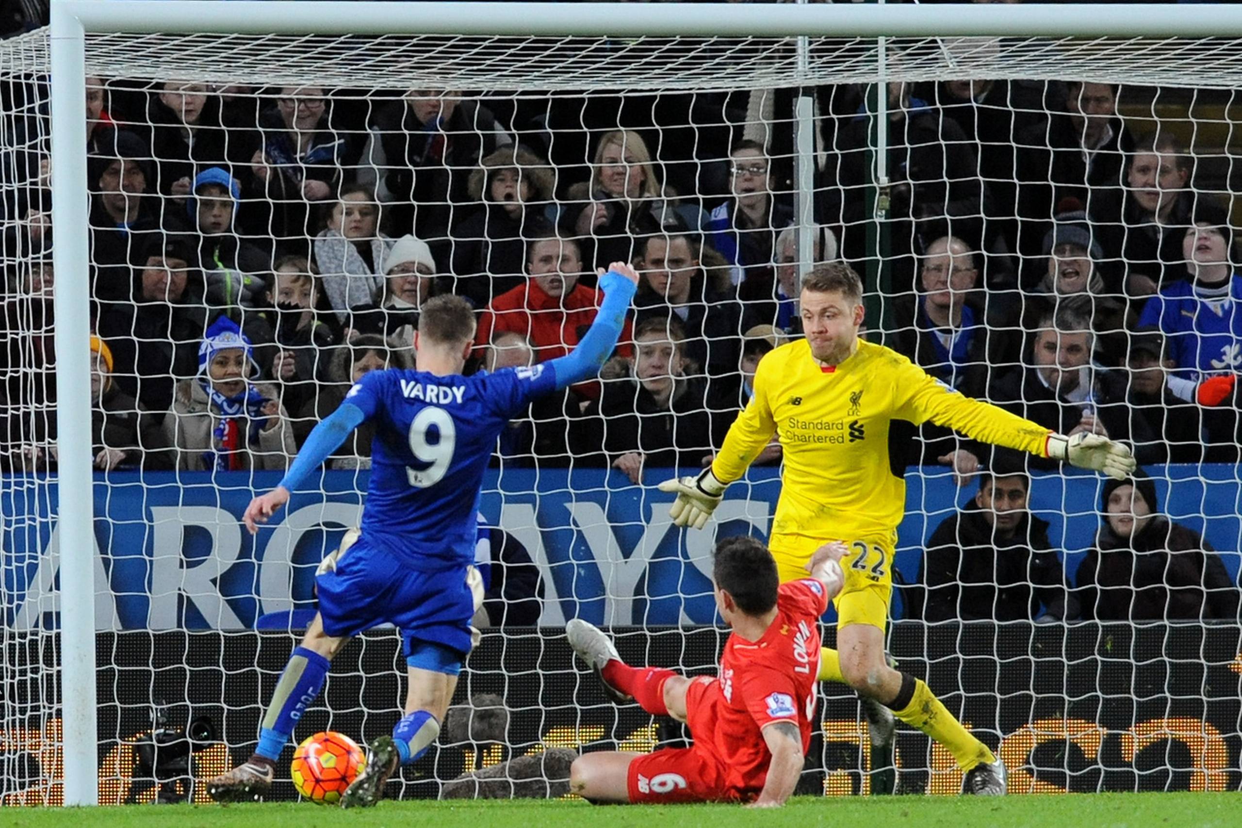 Jamie Vardy kom endnu en gang på måltavlen, da Leicester tirsdag aften besjrede Liverpool 2-0. 