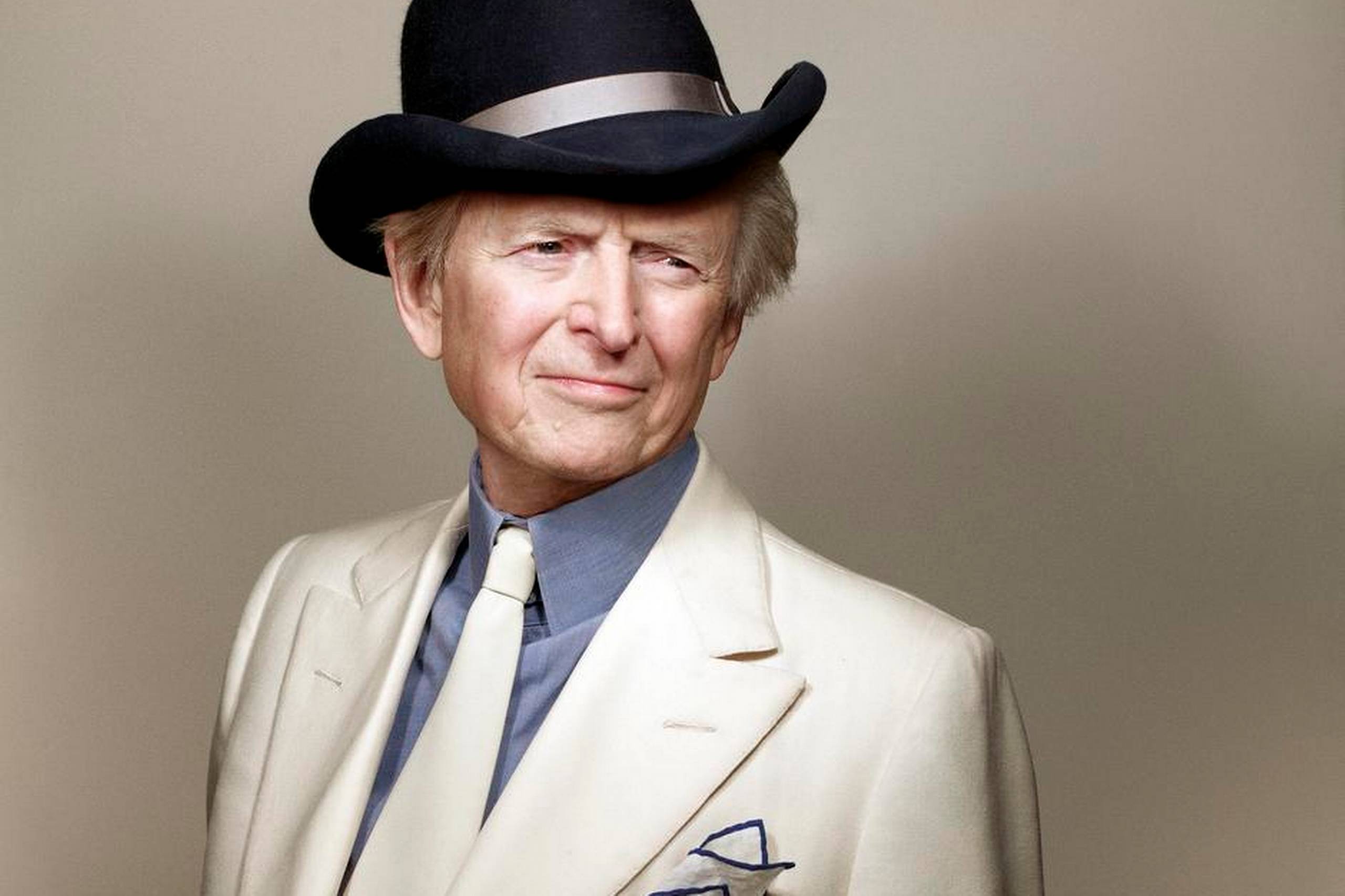 En stilbevidst selviscenesætter – Tom Wolfe, som han valgte at præsentere sig selv i 2012. Foto: Mark Seliger/ Brown and Company/AP