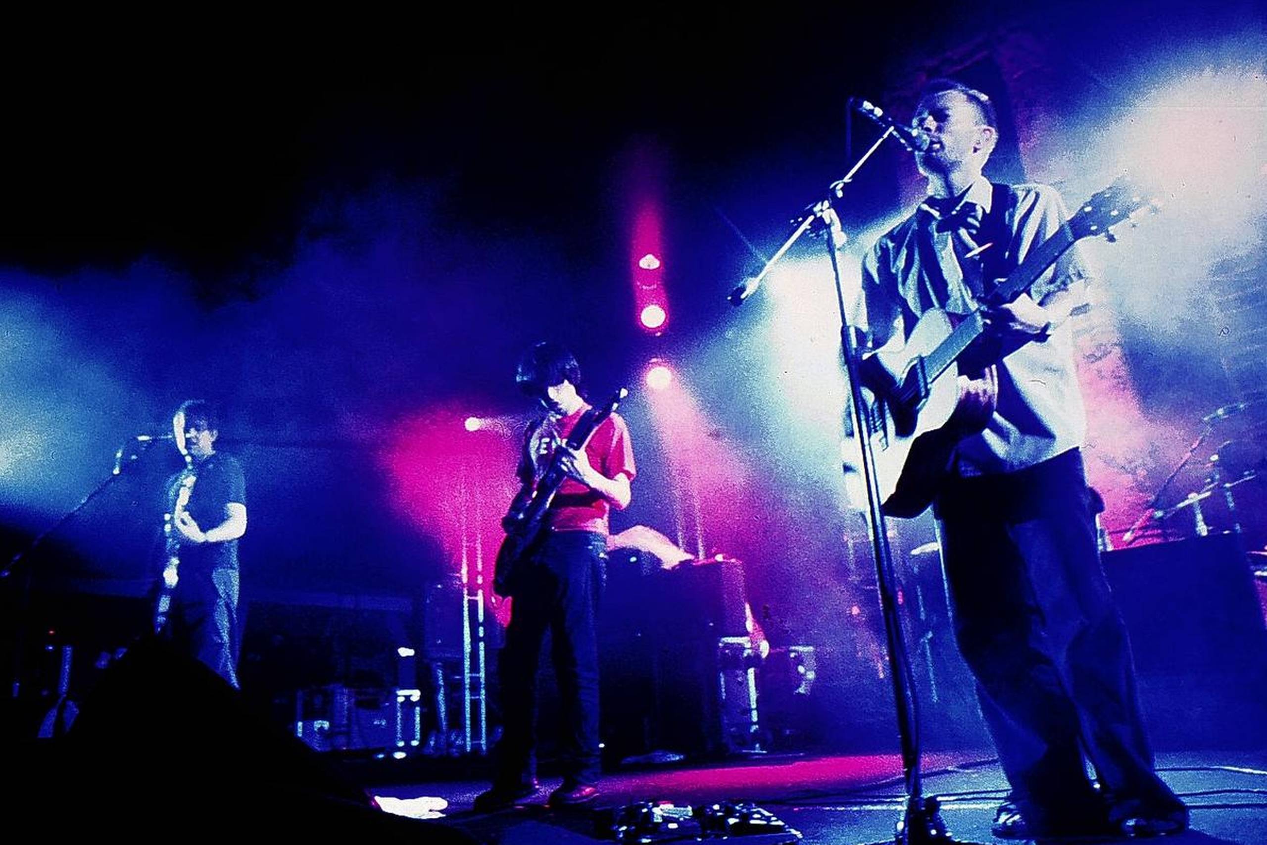 Radiohead har haft samme kerne af musikere i en årrække. Fra venstre ses Ed O’Brien, Jonny Greenwood og Thom Yorke. Derudover består det britiske rockband af Colin Greenwood og Phil Selway. Bandets albumproducer er også denne gang Nigel Godrich. Arkivfoto: Tom Sheehan