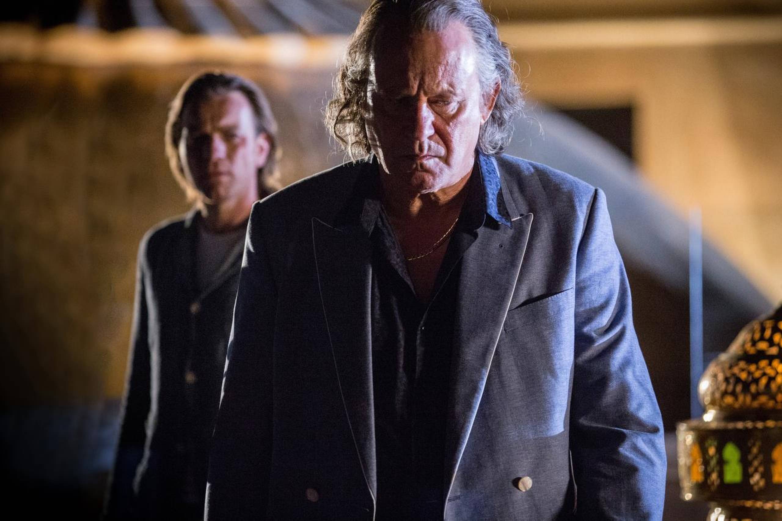 Perry Makepeace (Ewan >M >Gregor) og Dima (Stellan Skarsgård).>Foto: SF Fil