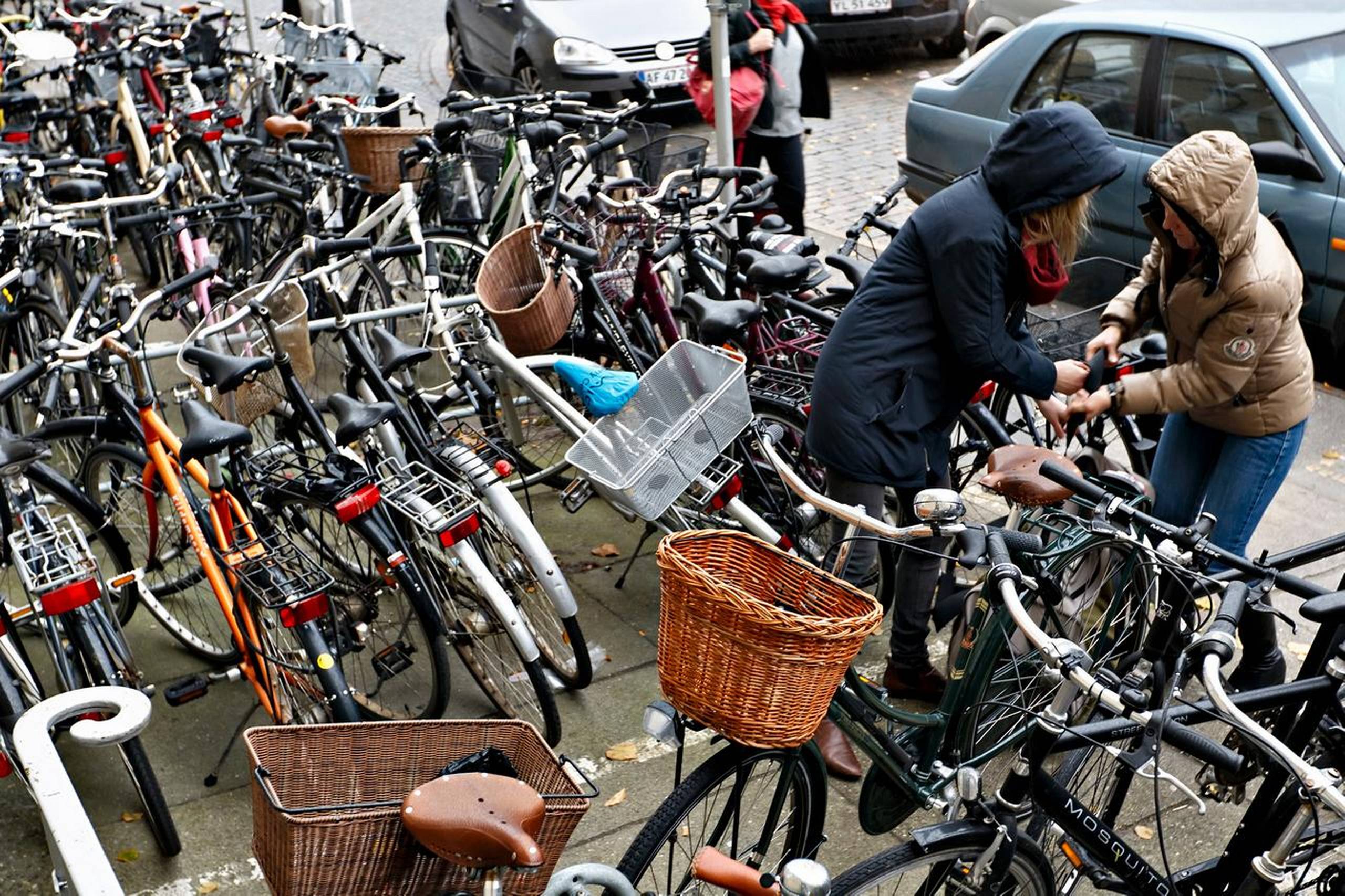 For at afvikle eftermiddagstrafikken fra Ringvej Syd til Oddervej ud af byen vil der komme et langt højresvingsspor på ringvejen, hvor den grønne bølge kun vil blive afbrudt af krydsende cyklister eller fodgængere.
