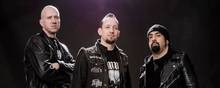Volbeat på effektiv repeat: Den danske kæmpesucces holder kursen og krydrer det nye album med bl.a. gospel, sækkepibe og fortolkninger. Foto: Universal Music