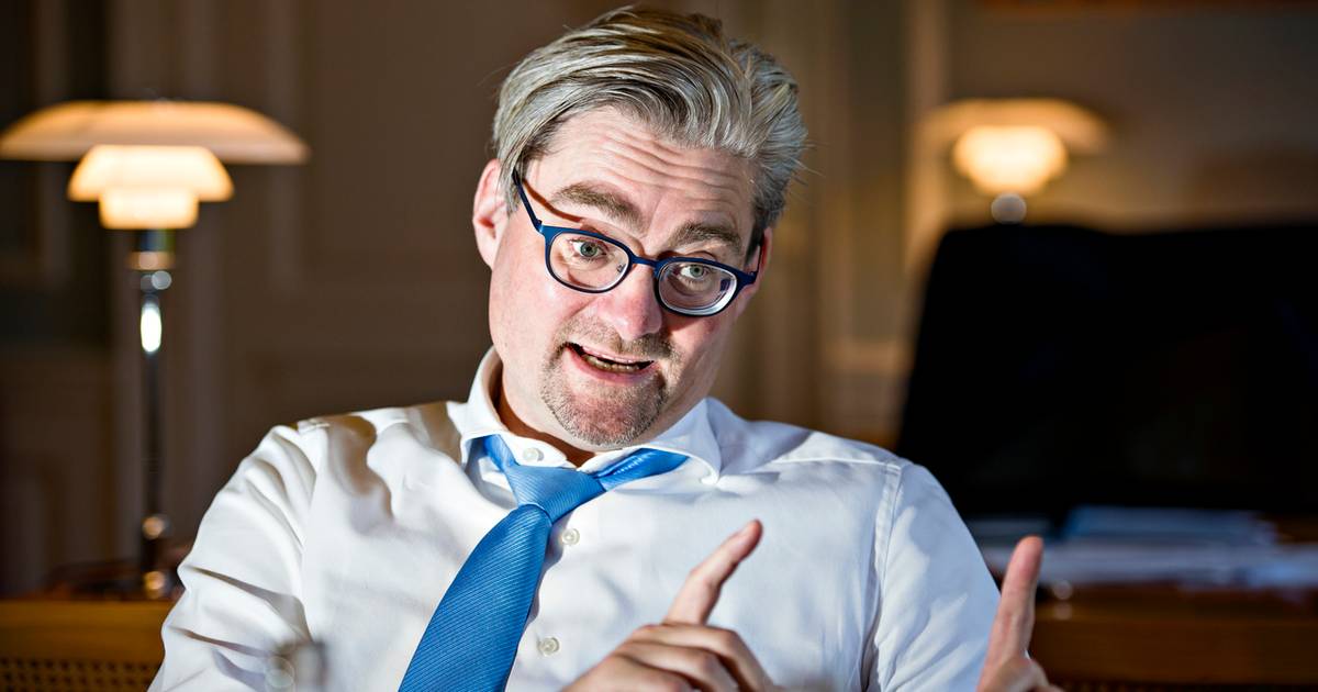 Søren Pind vil sætte ind mod ekstremisme på internettet - Finans