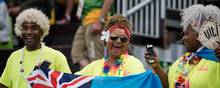 Premierminister Vorege Bainimarama droppede torsdag planerne om at ændre på nationens flag, fordi regeringen har set, hvor meget befolkningen har nydt flaget og nationaliteten efter OL-guldet. Foto: Gregers Tycho/Polfoto