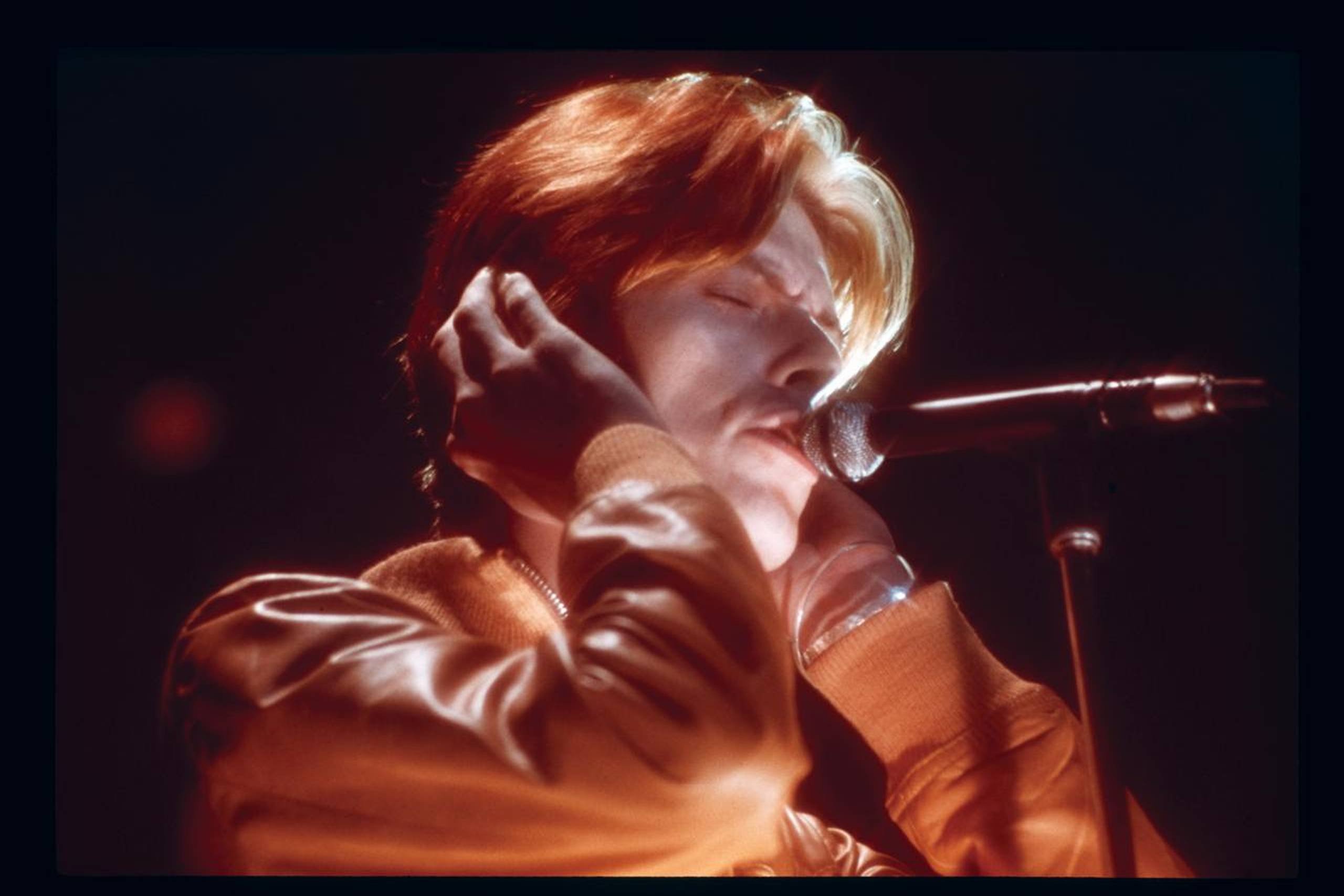 David Bowie skippede den plyssede Ziggy Stardust-frisure og blev i USA mere velfriseret. Foto: Andy Kent