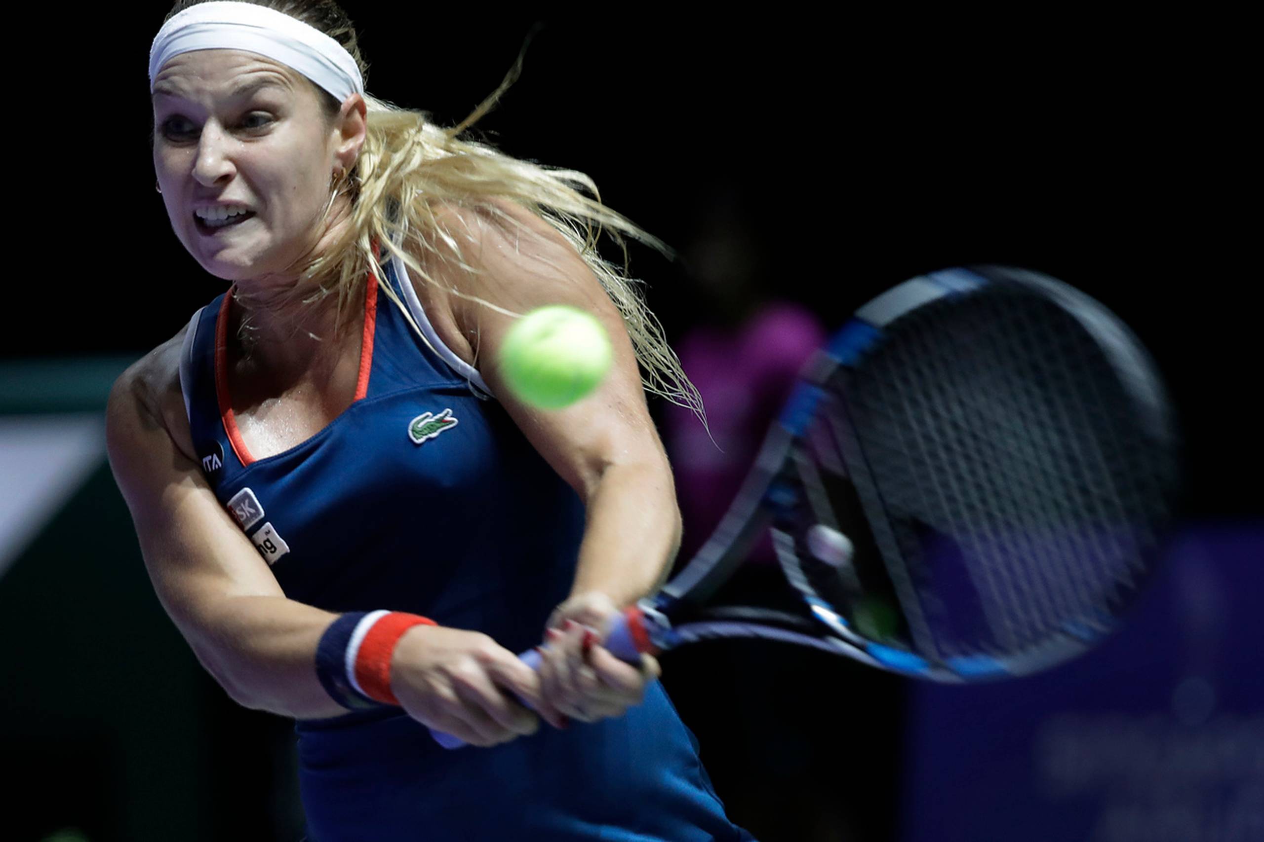 Slovakken Dominika Cibulkova vandt overraskende sæsonfinalen over verdensetteren Angelique Kerber. Foto: Wong Maye-E/AP