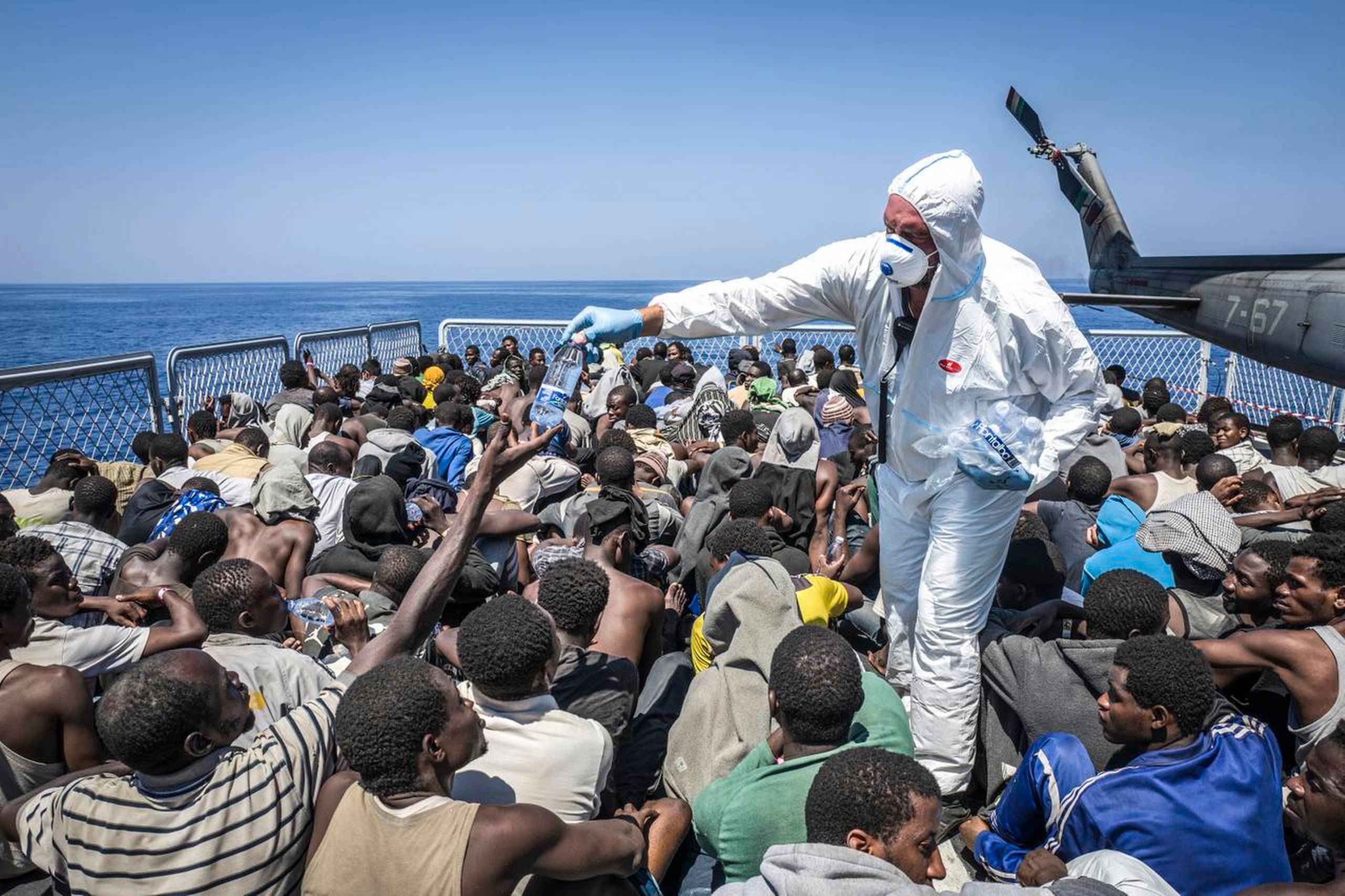 Over en mio. flygtninge km ifølge UNHCR til Europa i 2015. Frontex har opgjort, at der i oktober 2016 blev sat rekord i Italien, hvor billedet stammer fra, som modtog 27.500 på en måned. Foto: Fabrizio Villa/Polaris