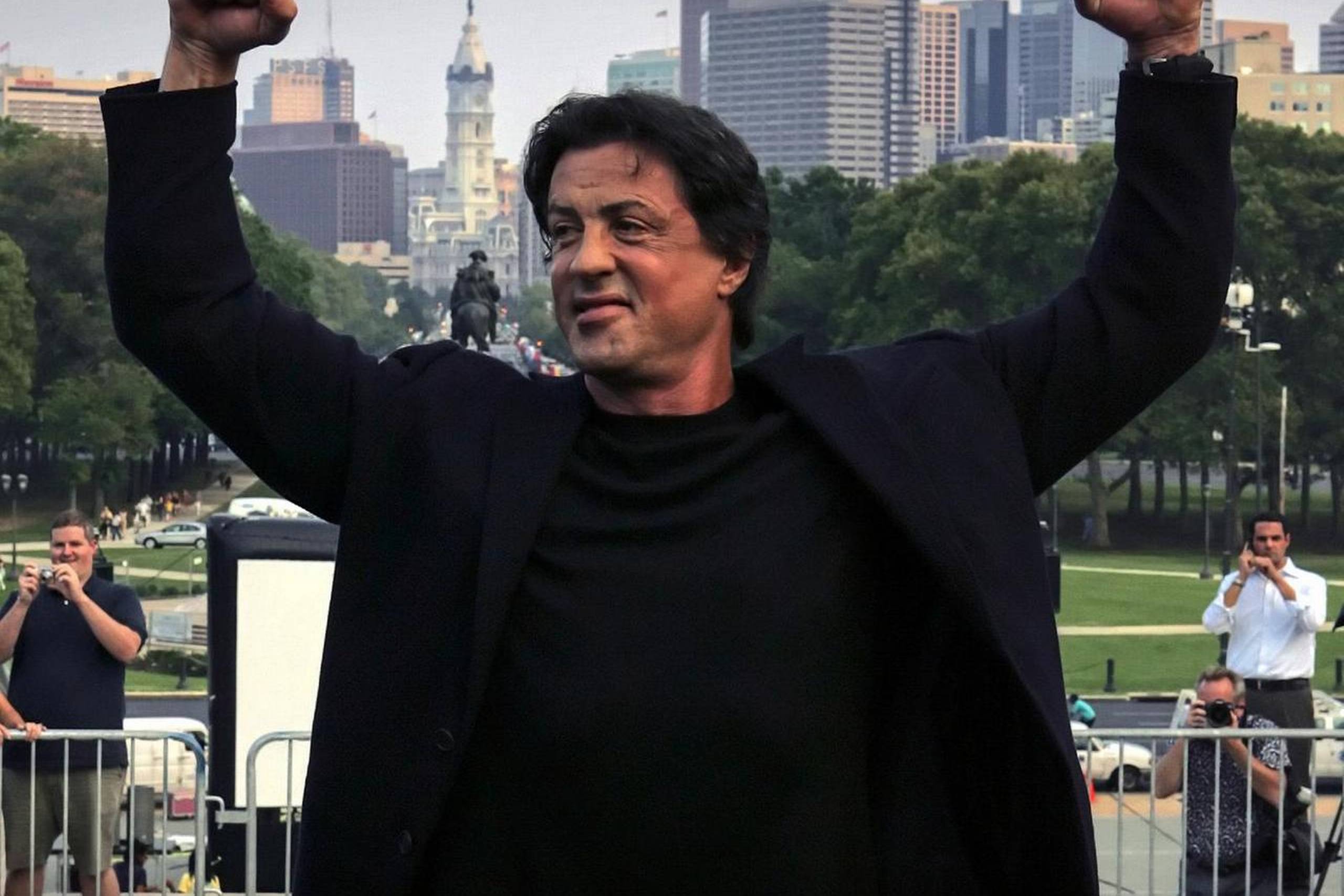 Sylvester Stallone er fyldt 70 år i juli, og han er still going strong. I disse dage er han i fuld gang med af fejre sit alias Rocky Balboa. Foto: Rusty Kennedy