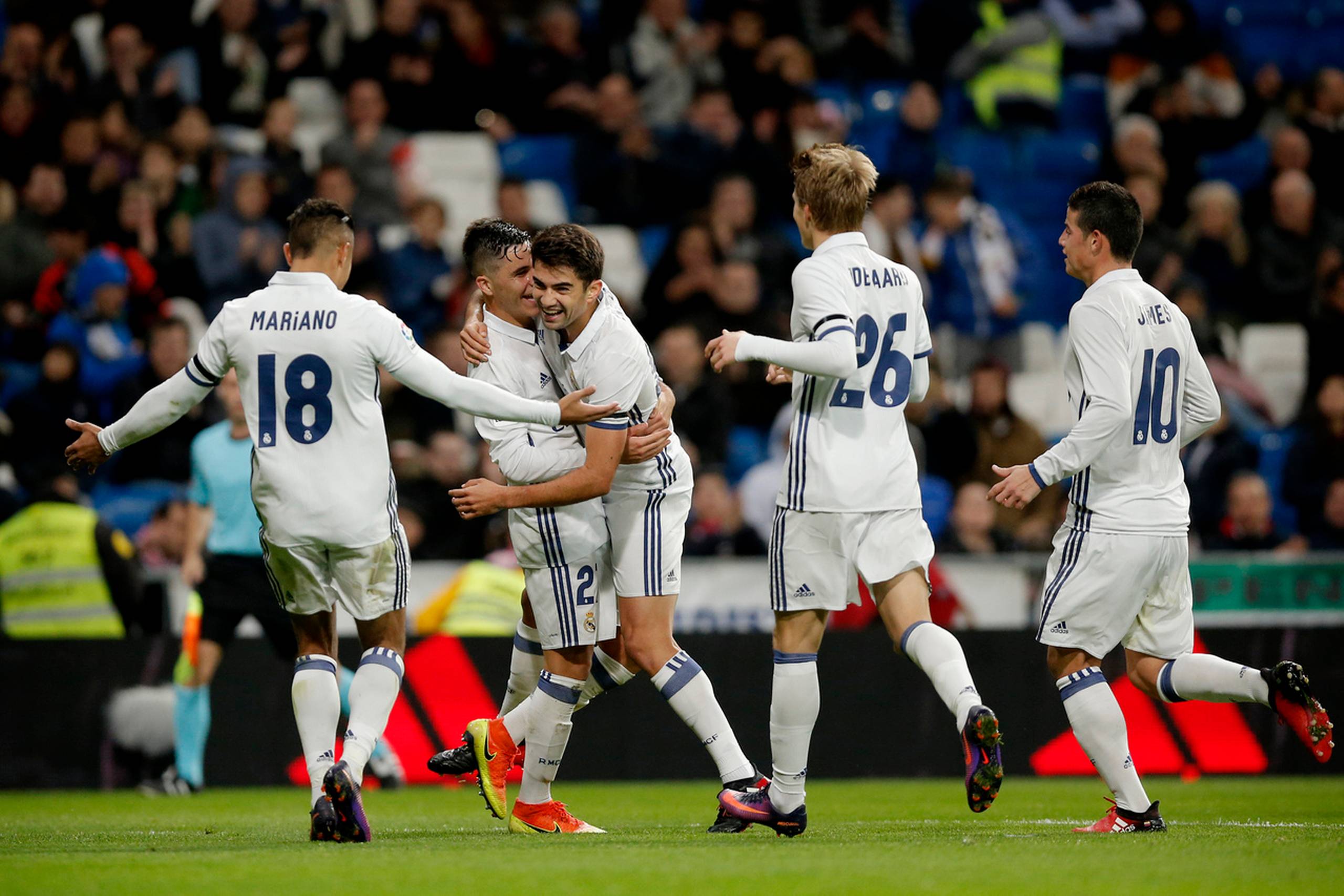 Efter at være blevet indskiftet i pausen skulle han kun bruge 17 minutter som førsteholdsspiller i den spanske kæmpeklub, inden han havde sat bolden i Estadio Santiago Bernabeus målnet første gang. Foto: Daniel Ochoa de Olza/AP