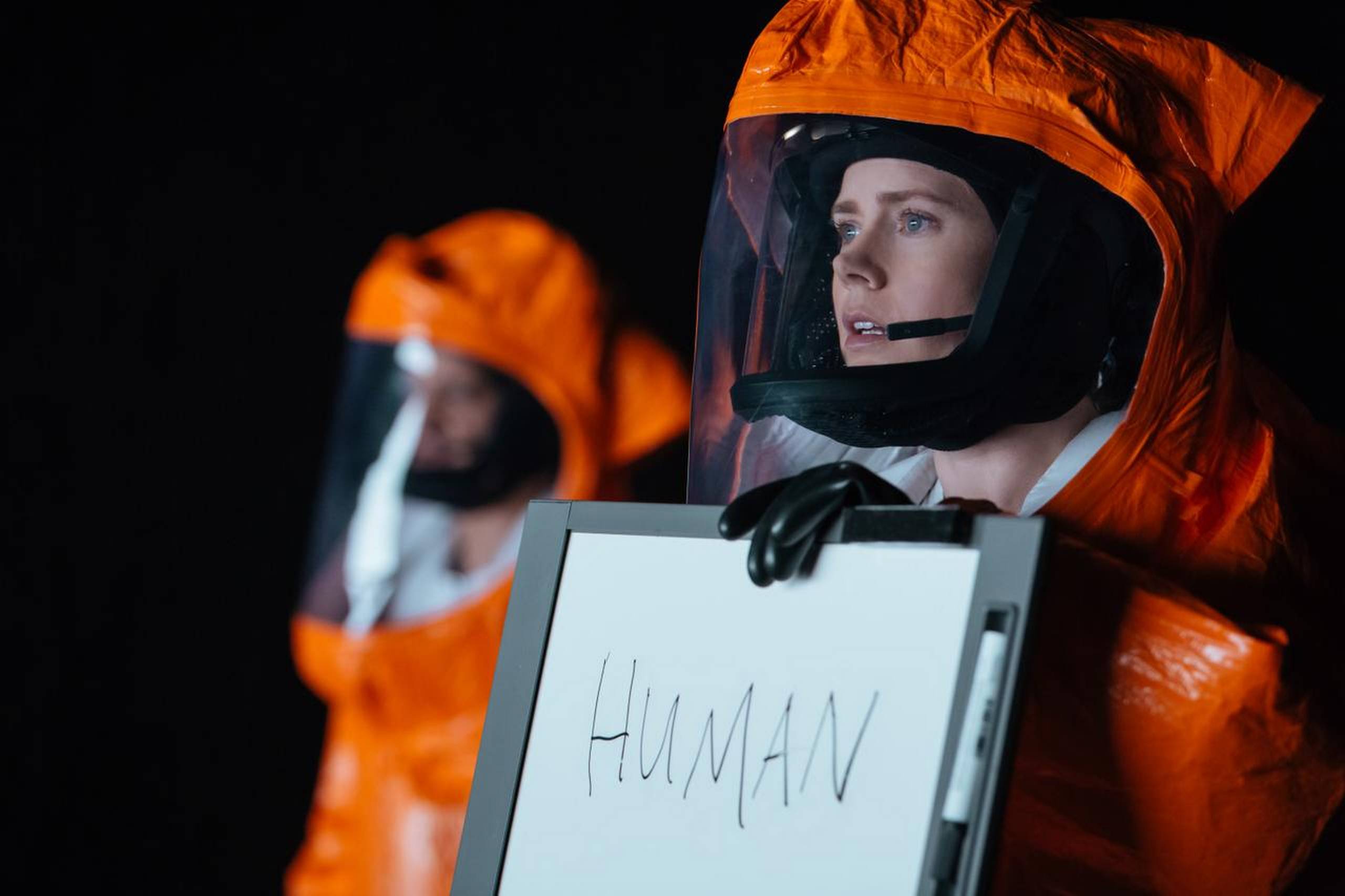 Amy Adams som Louise Banks i ”Arrival”. Foto: Jan Thijs