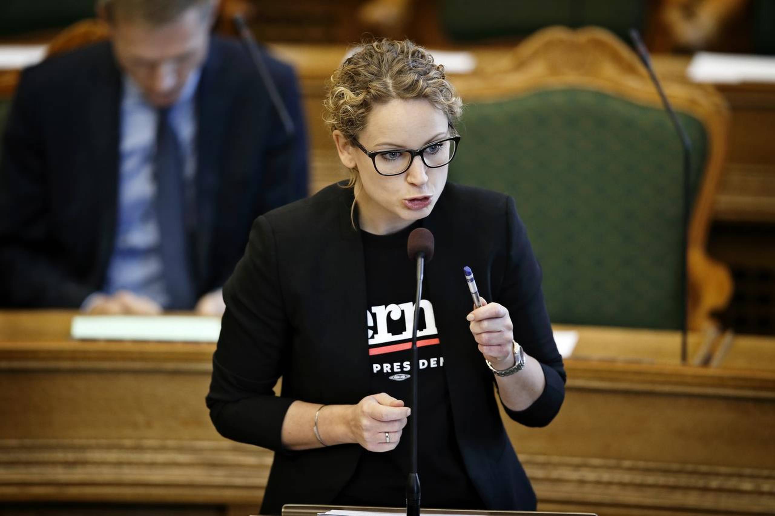 Enhedslistens Pernille Skipper har i Folketinget talt imod pen sionsreglerne for MF’ere og ministre. Arkivfoto: Jens Dresling/Polfoto