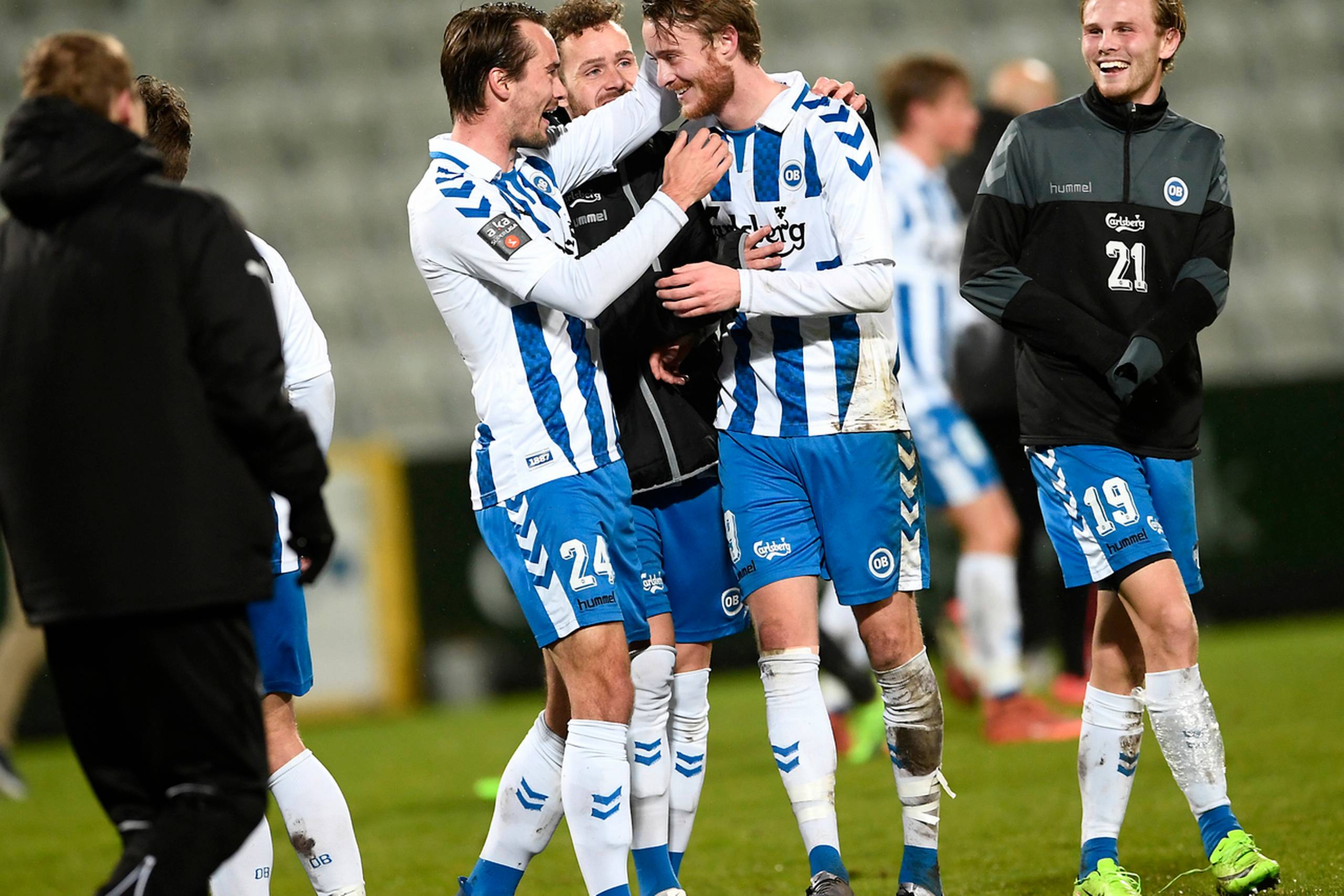 Der var god grund til at juble i OB-lejeren efter sæsonpremieren. Foto: Lars Poulsen/Polfoto