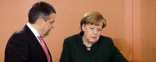 Både den tyske kansler, Angela Merkel, og hendes udenrigsminister Sigmar Gabriel er bekymrede over, at USA er på vej til at droppe atomaftale med Iran.
Arkivfoto: Markus Schreiber/AP