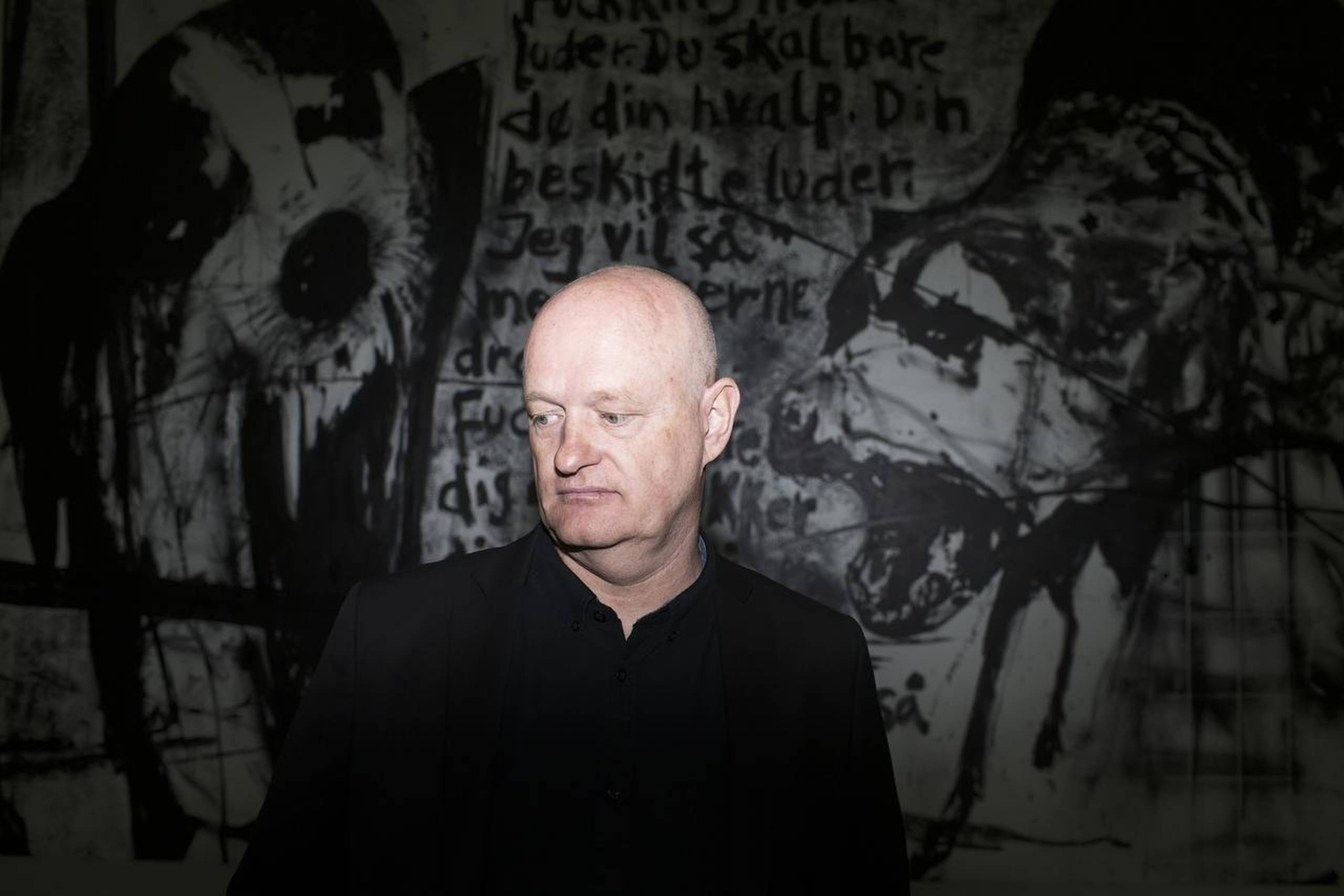 Claus Carstensen opererer i spændingsfeltet mellem på den ene side at afsøge og nedbryde grænser og på den anden at etablere en forståelsesramme for sine kraftfulde udladninger. Foto: Mathias Svold