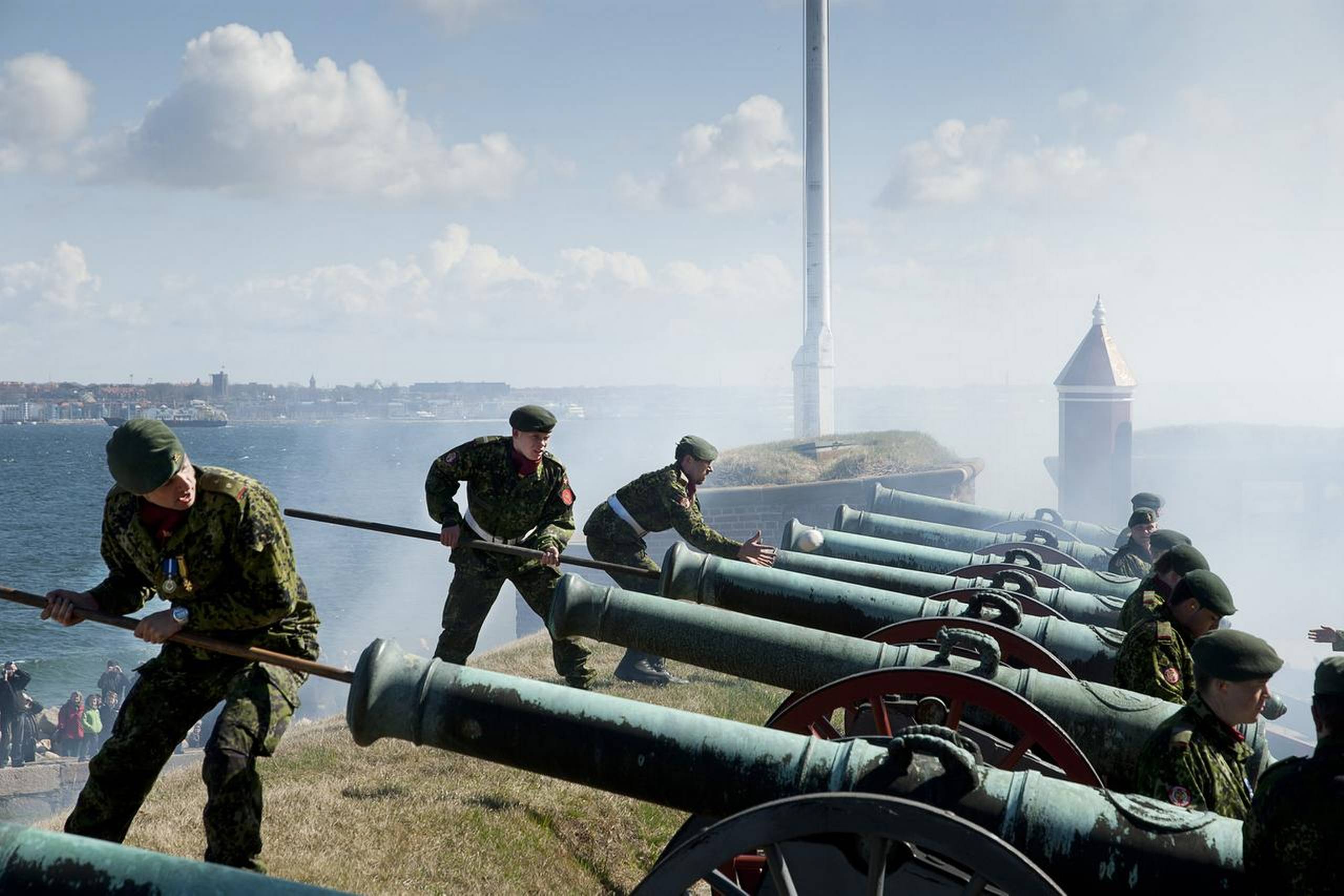 Ved særlige lejligheder gøres Kronborgs kanoner klar til salut. Foto: Thomas Rahbek /VisitDenmark