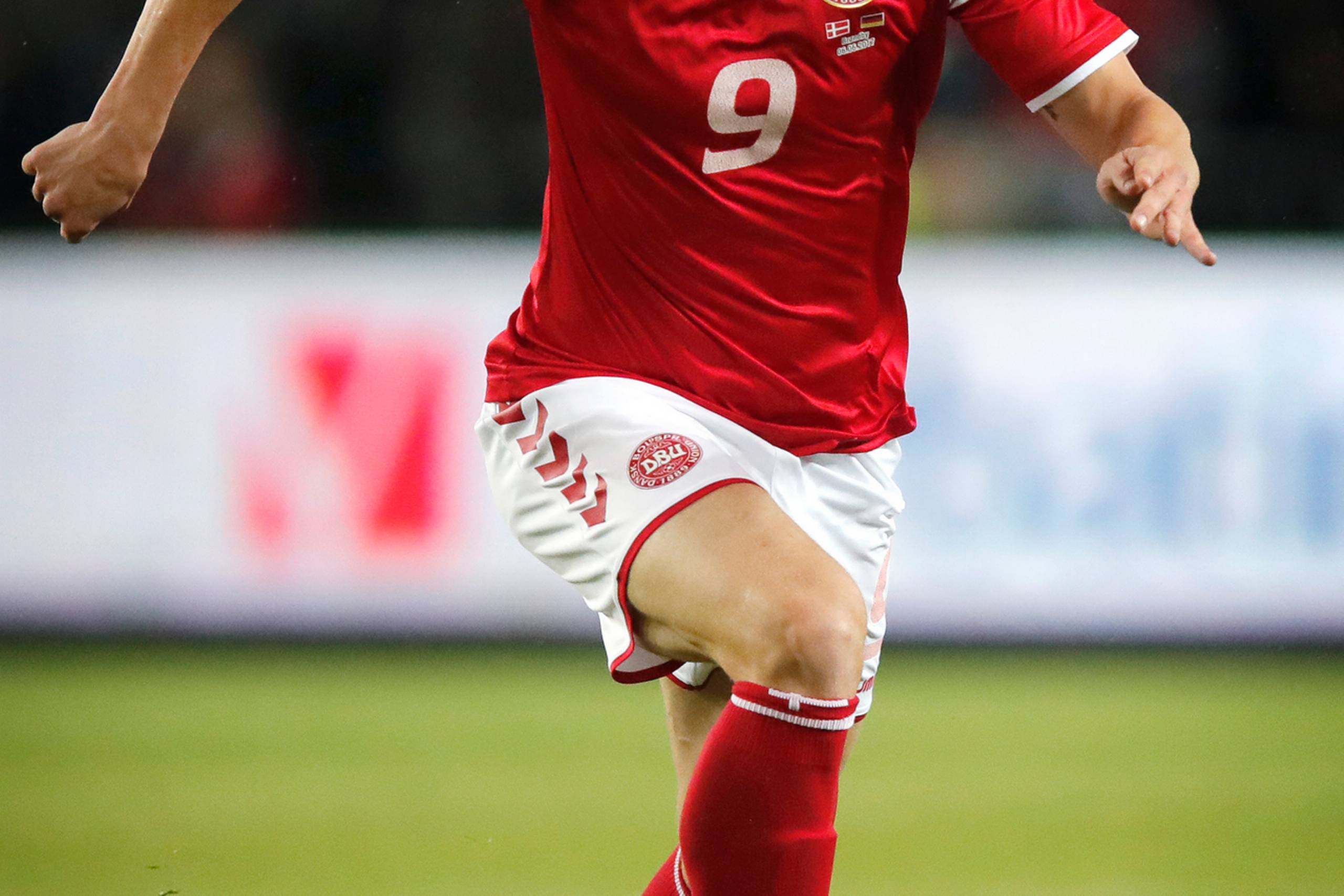 Jørgensen scorede til det samlede resultat 5-3 til Feyenoord hjemme på De Kuip i Rotterdam. Foto: Jens Dresling