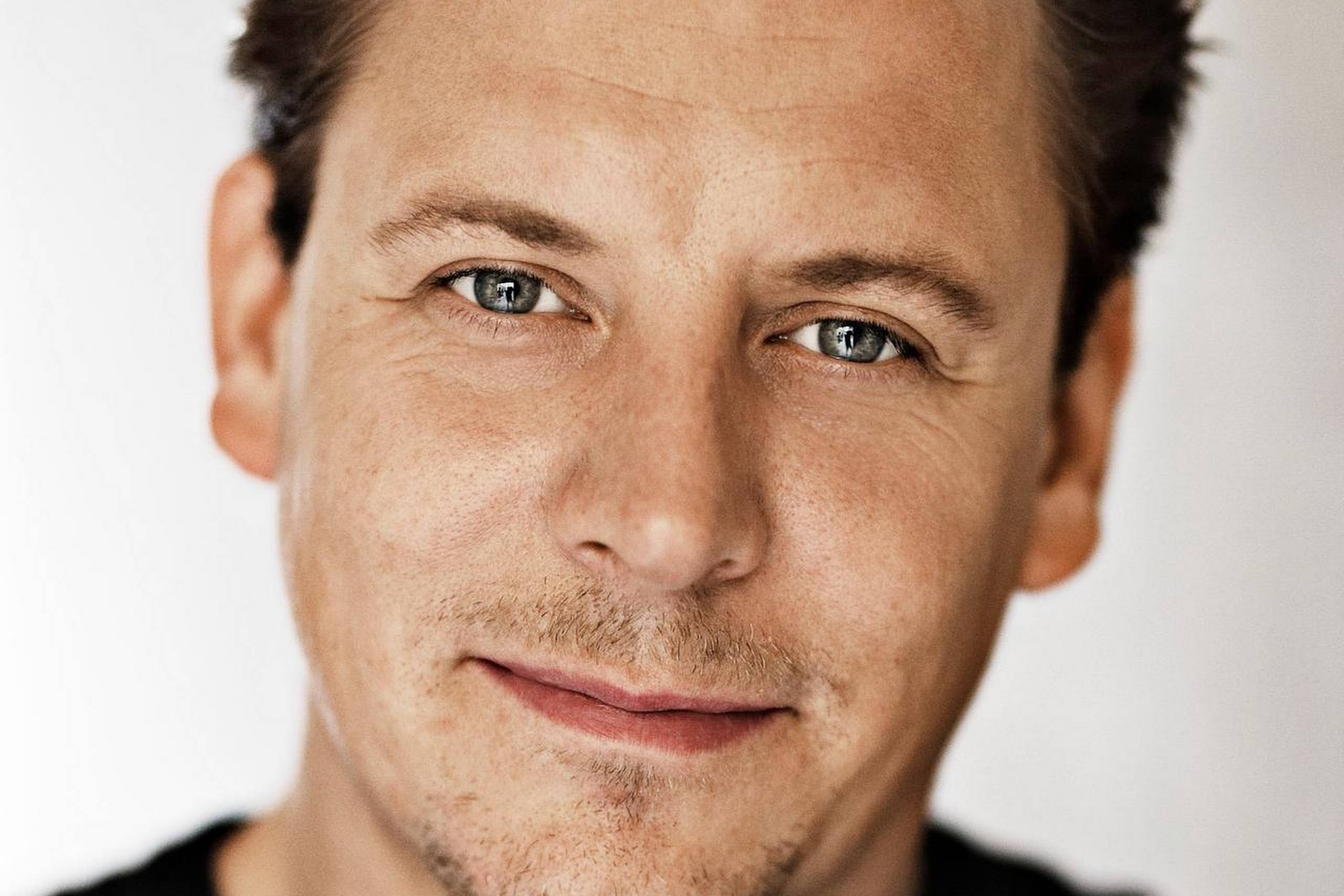 Anders W. Berthelsen er til moderne musicals og danmarkshistoriske drab. Foto: Isak Hoffmeyer