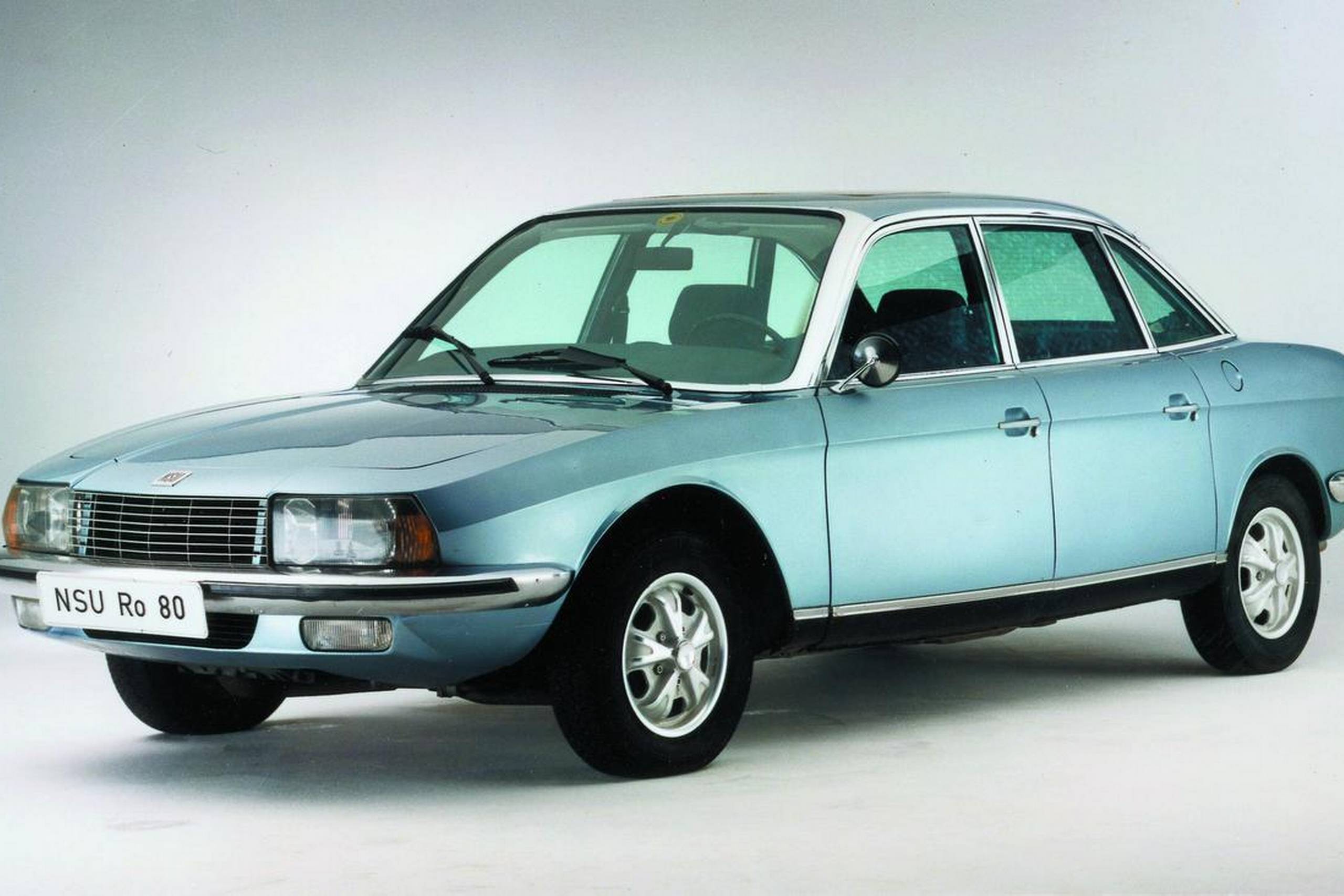 NSU Ro80 var på mange måder banebrydende, og selv i dag ser designet på den 50 år gamle model ganske moderne ud. Foto: Newspress