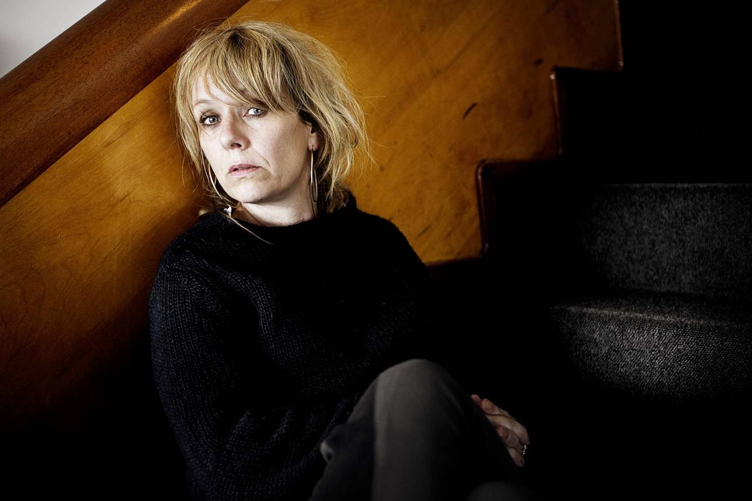 Line Knutzon har skrevet en humoristisk brevkassebog, hvor ”Camille Cloud” svarer på alt mellem himmel og jord ud fra sin egen mavefornemmelse. Foto: Daniel Hjorth