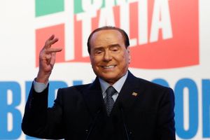 Italienerne skal til folkeafstemning. Spørgsmålene handler om dommeres kompetencer er så indviklede, at kun få kan overskue dem. For Silvio Berlusconi er det et opgør med et retssystem, som han betegner som politisk farvet. 