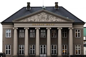 Forsvarer fremhæver i retten, at SØIK blev underrettet om Britta Nielsens mistænkelige overførsler i 2012.