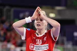 I EM-finalen førte de danske håndboldkvinder med fire mål efter 45 minutter, men så vågnede Norge for alvor.  