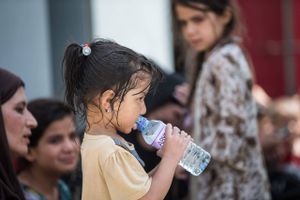 Efter coronakarantæne skal de evakuerede afghanske børn fra tirsdag i skole eller institution på asylcentre.