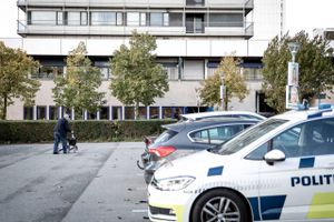De nye nærpolitistationer skulle give tryghed og et sted, hvor borgerne kunne gå hen. Gør de så det? Jyllands-Posten har fået aktindsigt i en liste fra Høje Gladsaxe – og tog hen på torvet for at se, hvad der sker.