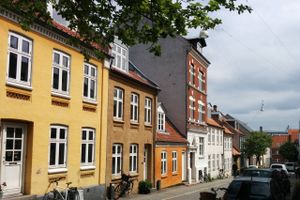 Arbejdet med at vurdere 41.000 bygningers bevaringsværdi i Aarhus er gået i gang, og torsdag gjaldt det et hus på Carl Nielsens Vej. Høj bevaringsværdi er dog ingen garanti mod nedrivning.  