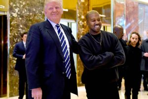 Verdensstjernen Kanye West har annonceret, at han stiller op til efterårets præsidentvalg i USA. Det kan vise sig at blive et problem for demokraternes kandidat, Joe Biden, lyder det fra en USA-ekspert. 